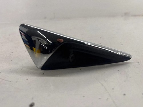 Tesla model videocamera - 3,